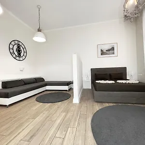 Trigon Palace Appartement Boedapest